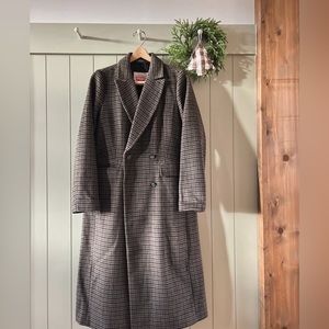 Levi’s Hoodie Blazer Long Coat, New With Tags
Size Small